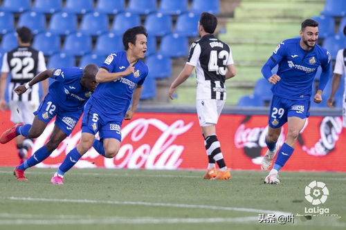 奔袭30米绝杀！日本巨星2-1救主，保级成功隔空致敬梅西